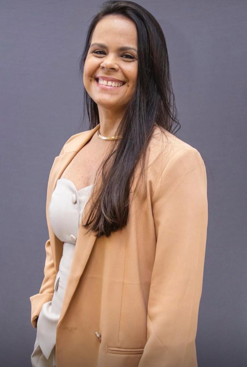O trabalho de Silvia vai além da produção de eventos: ela promove visibilidade para outras mulheres, conectando histórias e oportunidades.
