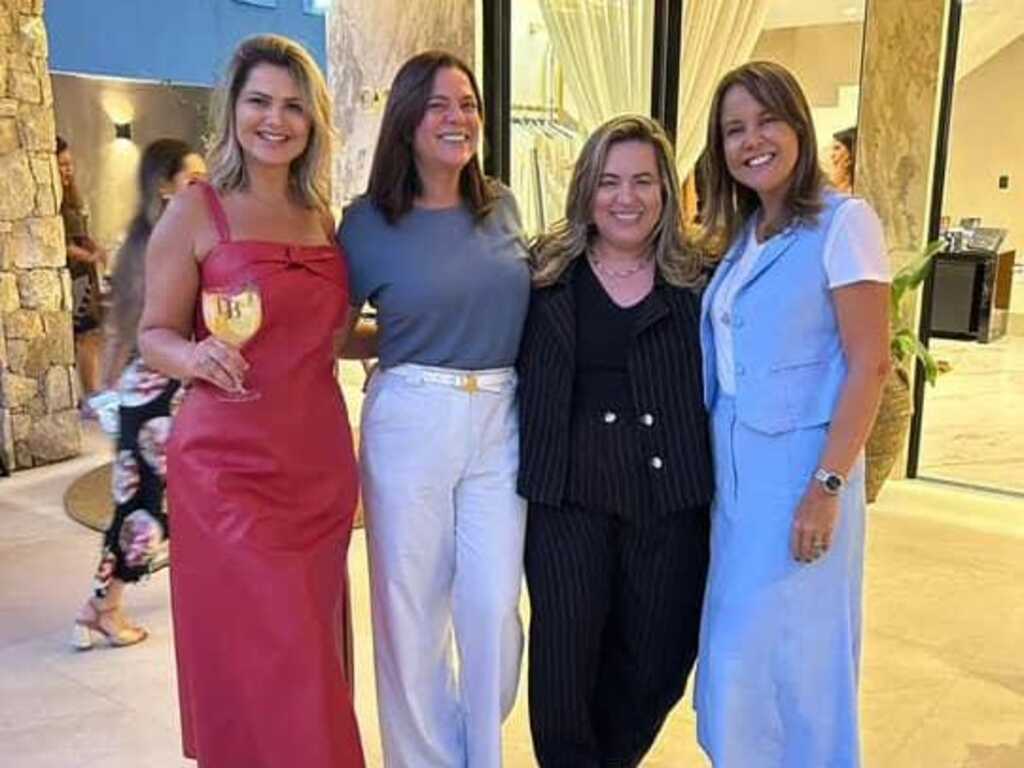 Amanda Vilas Boas, Jô Braga e Moema Baptista, sócias da Cuidare Barra.