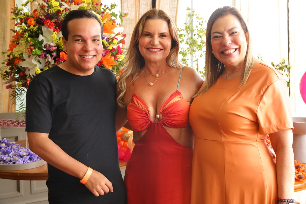 Ator Netinho Alves, Karla Edde e Claudia Cury