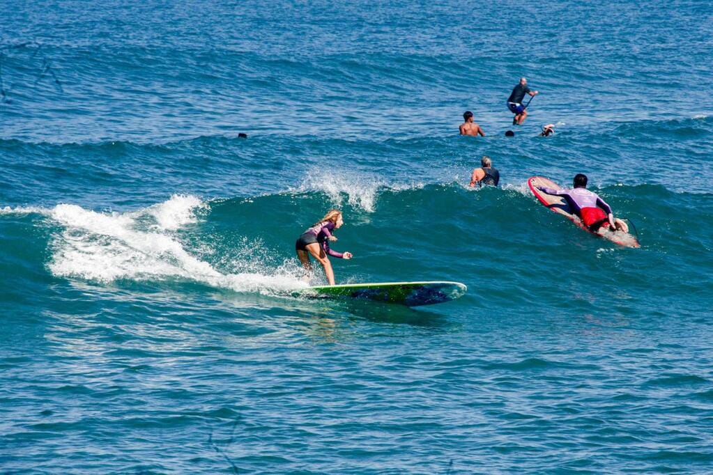 Evento de surf na praia da macumba