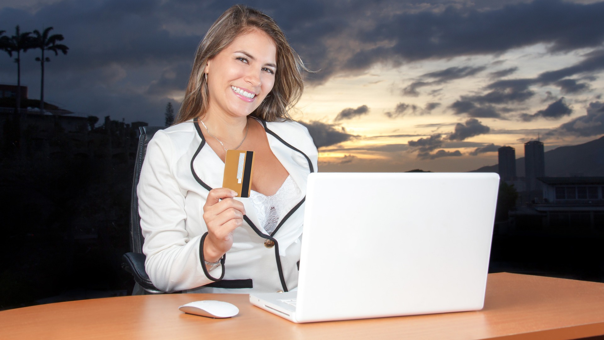 Recreio - XML é o formato do documento que as empresas precisam enviar ao eSocial para comprovar cada evento.