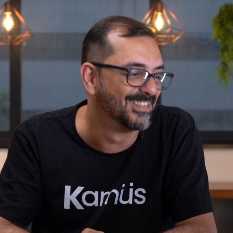 avatar-kamuscombr-monocard