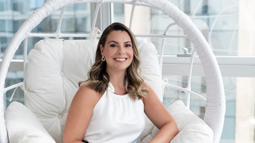 Dra. Bárbara é uma profissional reconhecida e apaixonada pelo que faz, à frente da Strauss Odontologia, no Recreio dos Bandeirantes.