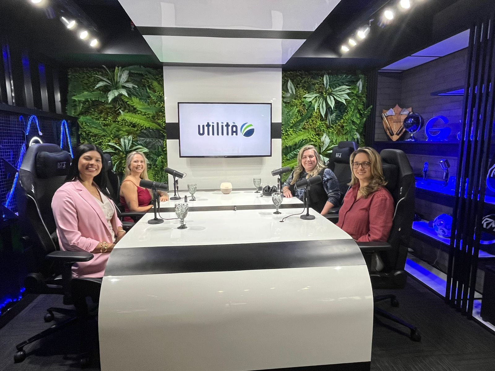 No trigésimo episodio da série, as integrantes foram: BrunaPullig consultora de RH e especialista em recrutamento e seleção para o varejo de beleza, idealizadora e fundadora da Ojo Consultoria (ojoconsultoria); Vanessa Vieira (@vocepodevanessavieira)  criadora do projeto “Você Pode” que ajuda mulheres a transformar sua realidade através de eventos e mentorias e Teresa Guerra (@teresamariaguerra) consultora de bem estar da DōTerra  empresa a qual representa óleos essenciais para cuidar da saúde