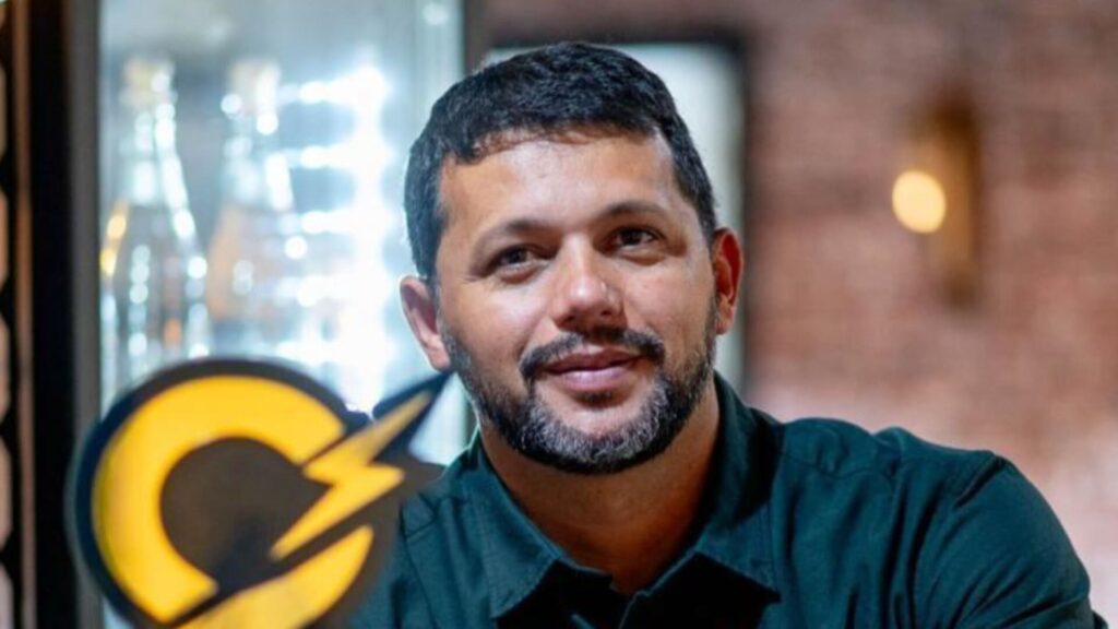 1000164143 1