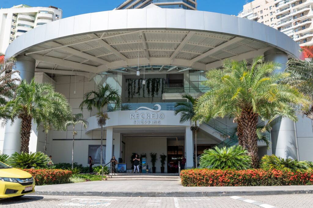 Recreio Shopping promove circuito gratuito para orientar famílias sobre amamentação e cuidados com o bebê
